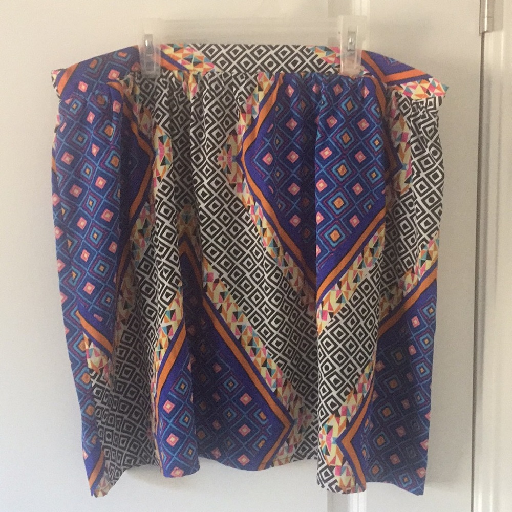 Pattern Atmosphere skirt